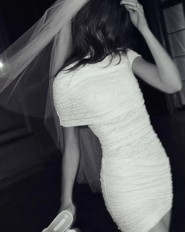 35 Chic Second Bridal Looks Under $1,000 — photo 2