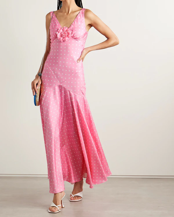 30 Stylish and So On-Trend Polka Dot Wedding Guest Dresses