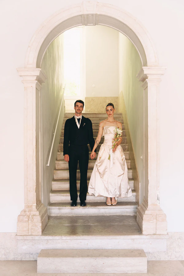 A Fever Dream Lisbon Wedding Where Art & History Collide at Palácio do Grilo — photo 1