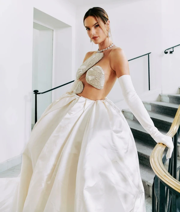 All the Wedding Fashion Trends from the Cannes Film Festival 2022 — photo 2
