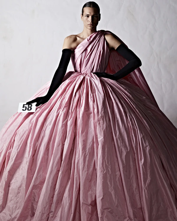 The Best Wedding Looks from Paris Haute Couture Fashion Week F/W'22