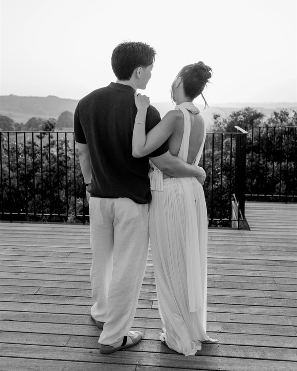 A Slim Aarons Inspired Wedding with Tropical Touches in the Byron Bay Hinterland