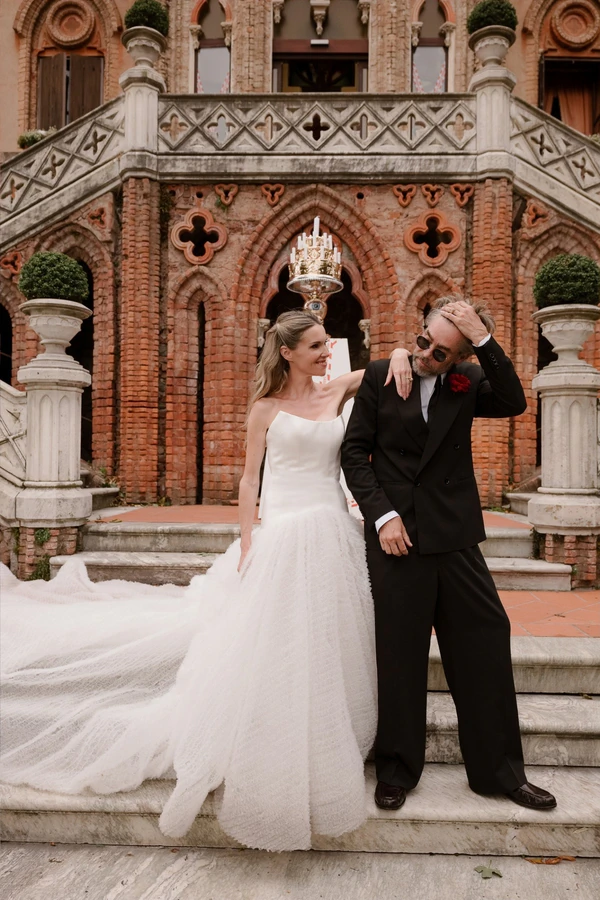 A Surreal Artist’s Italian Wedding with 2,000 Red Roses, a Two-Metre Bleeding Cake & Viktor & Rolf Couture