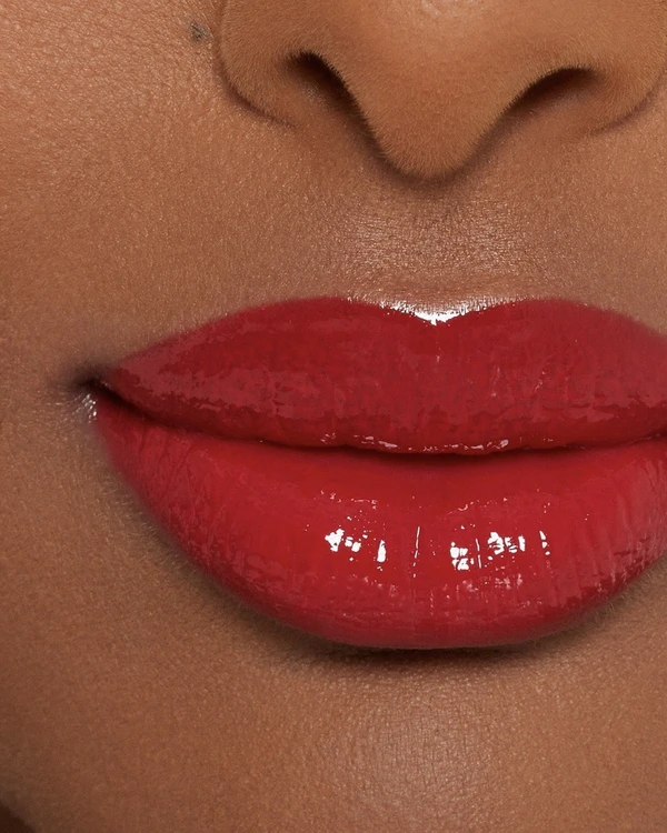 Red Lipsticks with Different Textures for a Bridal Look