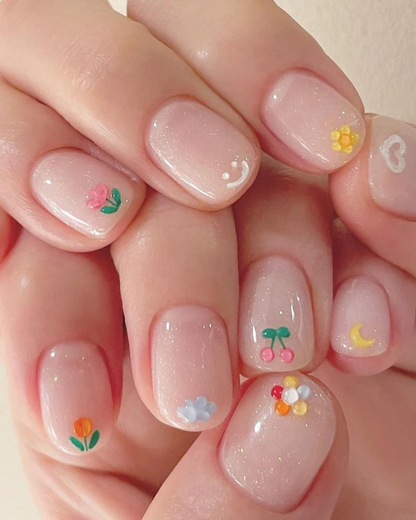 26 Minimalist Nail Design Ideas