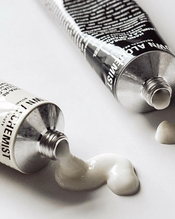 Our Favorite Face Moisturizers with SPF for an Outdoor Wedding — photo 1