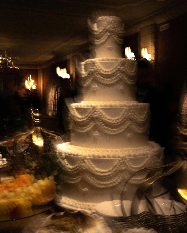 30 Vintage-Inspired Tiered Cakes to Sweeten Your Big Day
