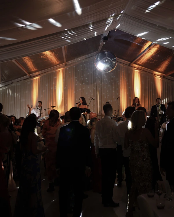 A Joyful & Elegant Seascape Wedding in Western Australia