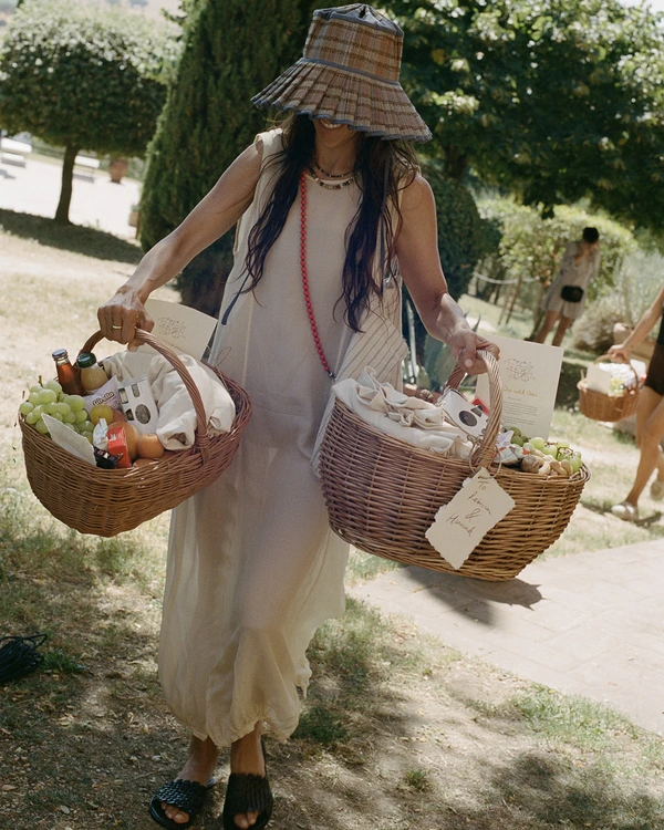 A Joyful Celebration in the Golden Rolling Hills of Tuscany