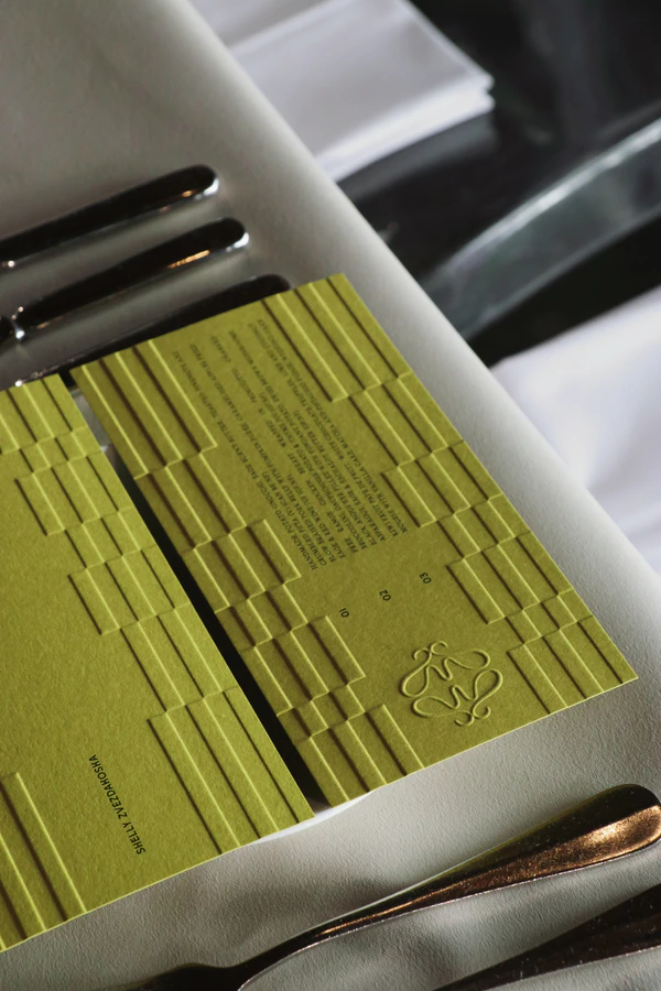 A Contemporary Chrome & Chartreuse Black-Tie Wedding Reimagines the Southern Highlands