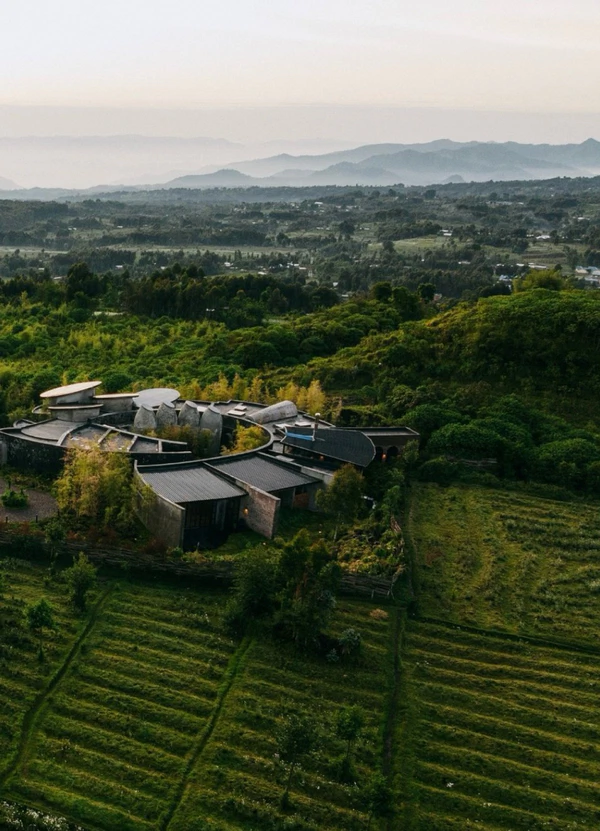 <a href="https://www.instagram.com/p/DVIthcJDOol/?img_index=5">Wilderness Bisate Lodge</a>