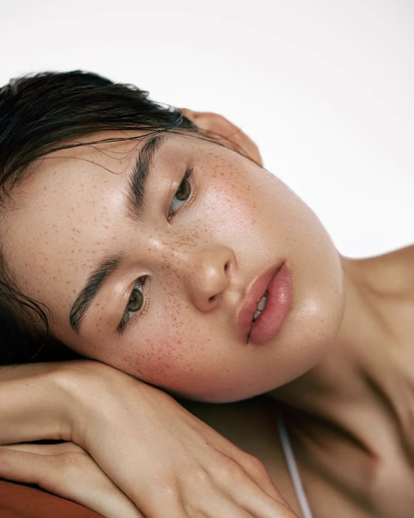 Essential Tips for Sweat-Proof Summer Makeup