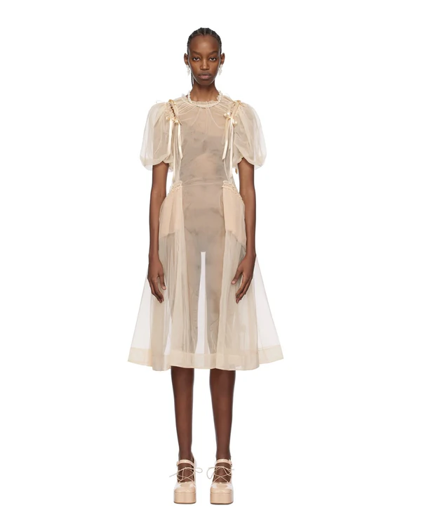 14 Trendy "Naked" Wedding Dresses for 2024