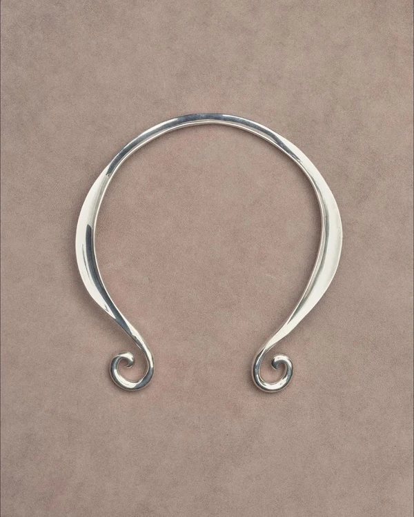 Fine Jewelry Trend: Sculptural Choker Necklaces