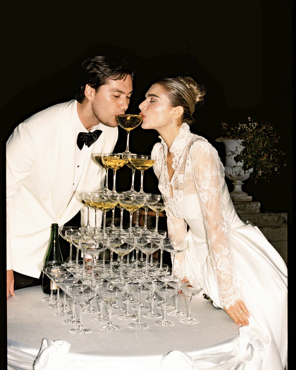 An Old-World Elegant Wedding at an 18th-Century French Château