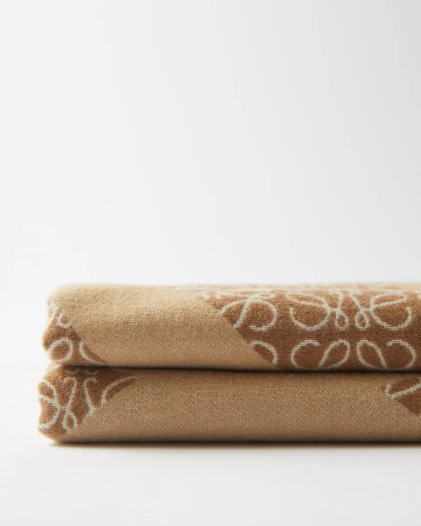 Best Wedding Gifts for Parents from the Couple