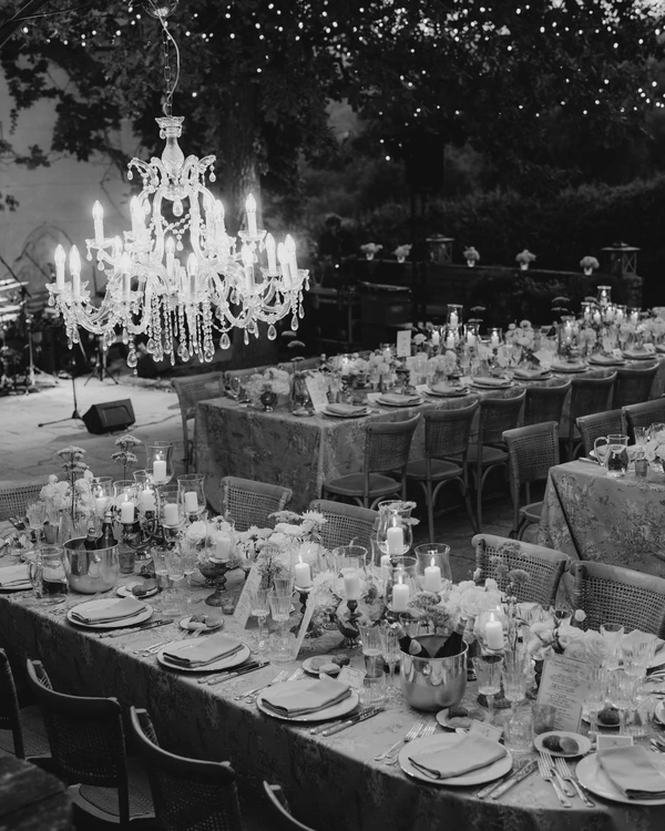 A Classic & Elegant Celebration Amongst an Italian Garden Villa — photo 2