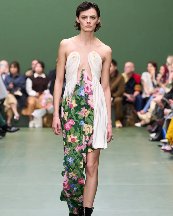 5 Trends from Paris Fashion Week FW24