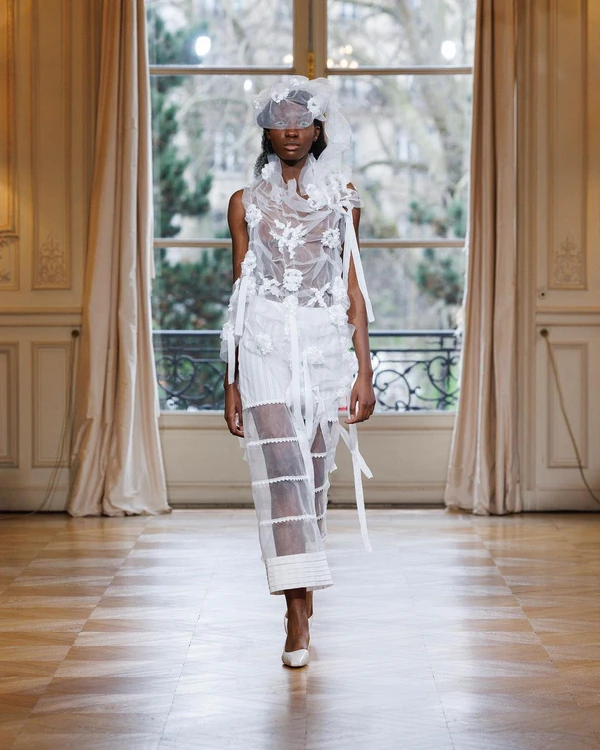 Trend: Naked Wedding Dresses