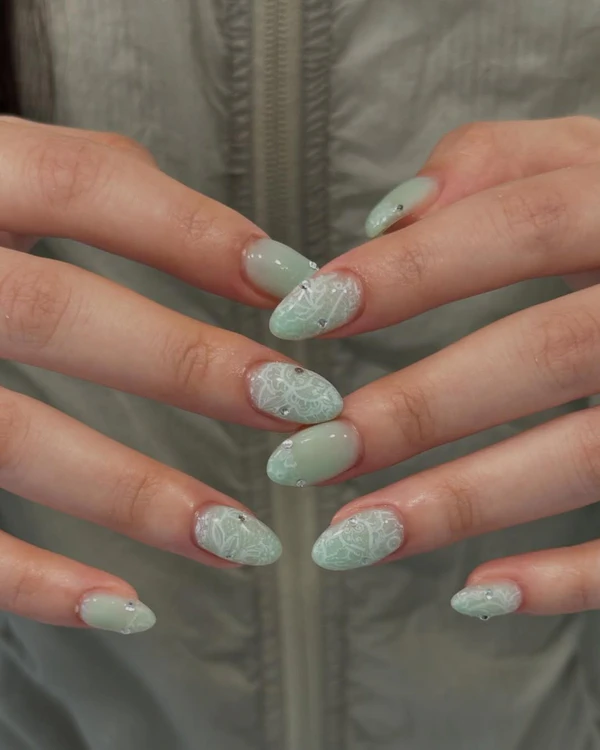 <a href="https://www.instagram.com/p/DX4LkweE3fF/?igsh=MXc4ZHdmajA2cnJxMQ==">O.at Nail Studio</a>