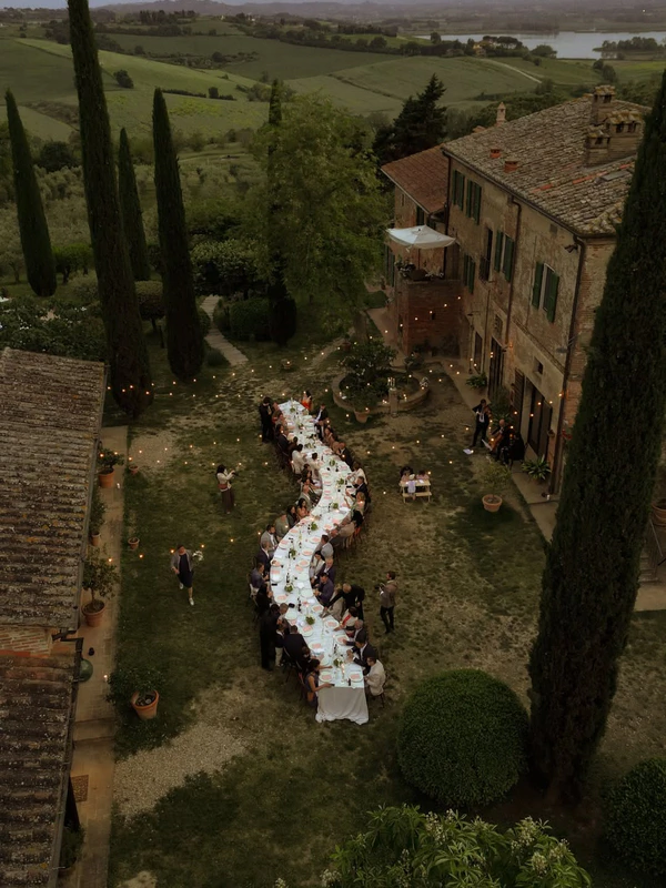 <a href="https://www.instagram.com/villacozzano">Villa Cozzano</a>, Photography: <a href="https://www.instagram.com/p/DYcHX0TDIgm/?img_index=1">Souls and Colors</a>