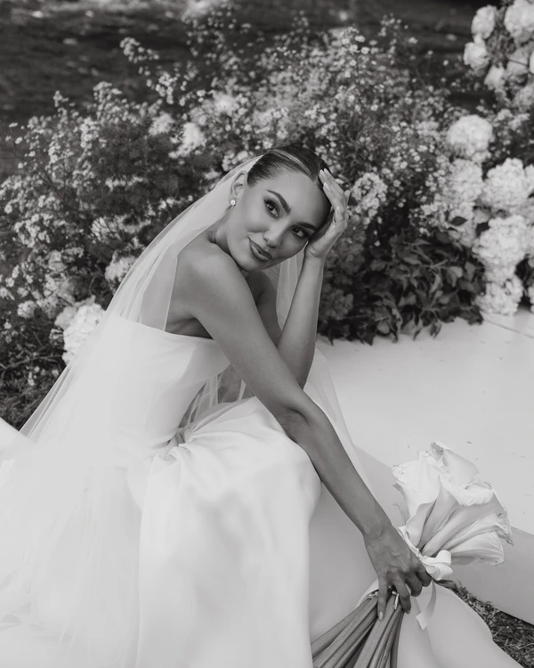 Influencer Angela Caloisi’s Tuscan Villa Wedding Was the Epitome of Cinematic Elegance