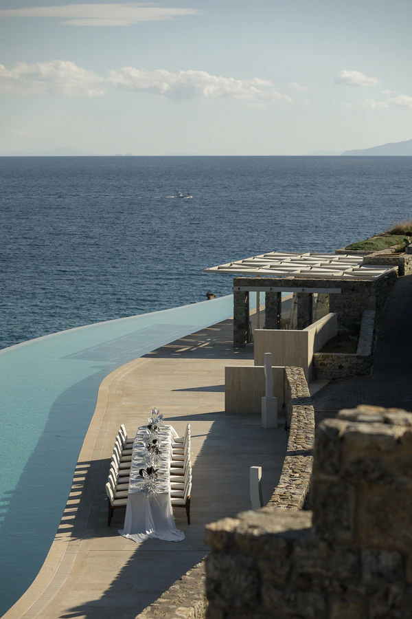 Romance in Mykonos