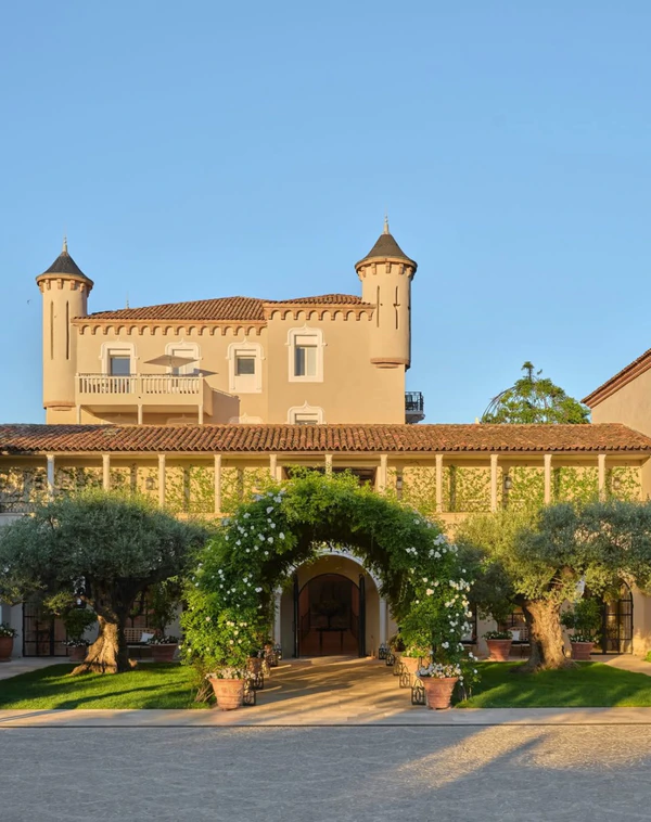 <a href="https://www.instagram.com/p/DOGx2TSjC6D/">Château de la Messardière</a>