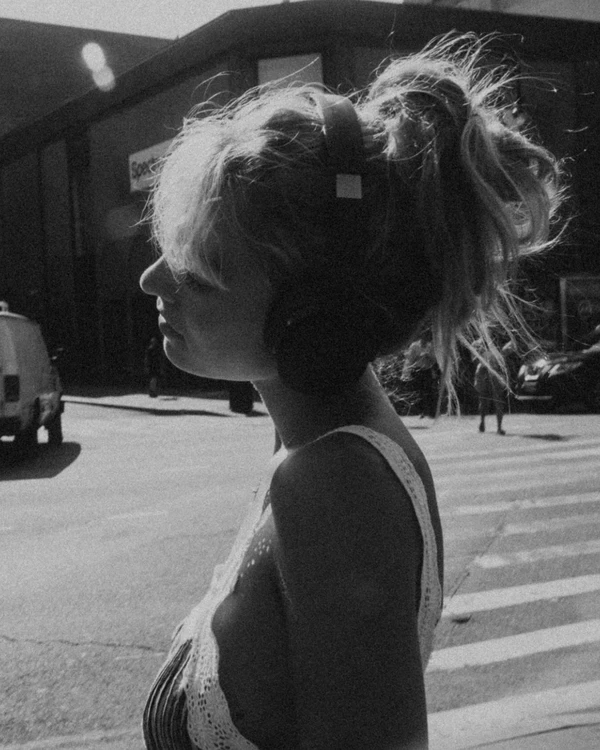 6 Relationship Podcasts to Improve Your Love Life