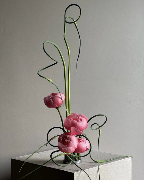 Trend: Twisted Floral Centerpieces