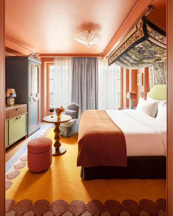 <a href="https://www.instagram.com/p/DTLfY1tFbb-/?hl=en&img_index=1">La Grand Mazarin</a>