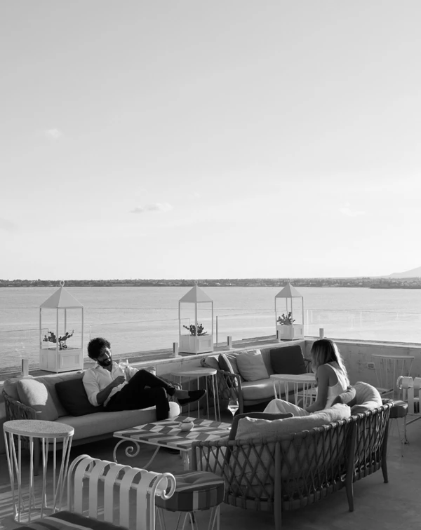 <a href="https://www.instagram.com/p/DO-56MkFQPg/?hl=en">Grand Hotel Des Ètrangers</a>