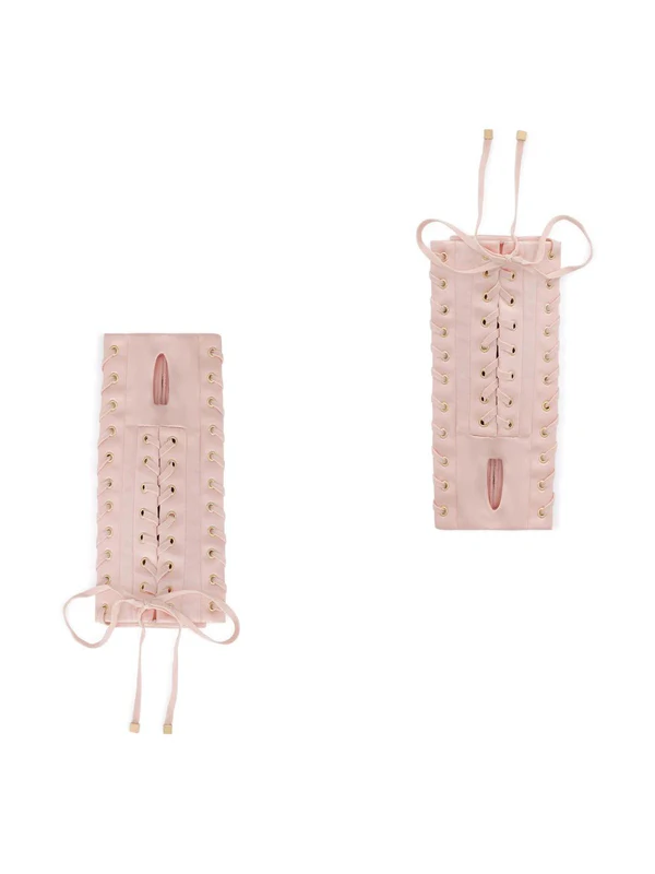 Gloves to Style Up Your Wedding Look: 10 Delicate Pairs