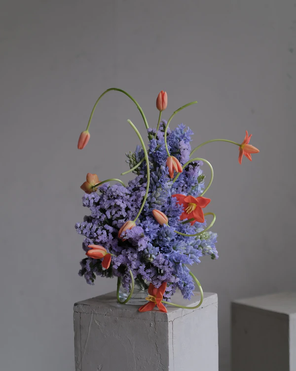 <a href="https://www.instagram.com/__.leone" target="_blank">Leone Floral Studio</a>