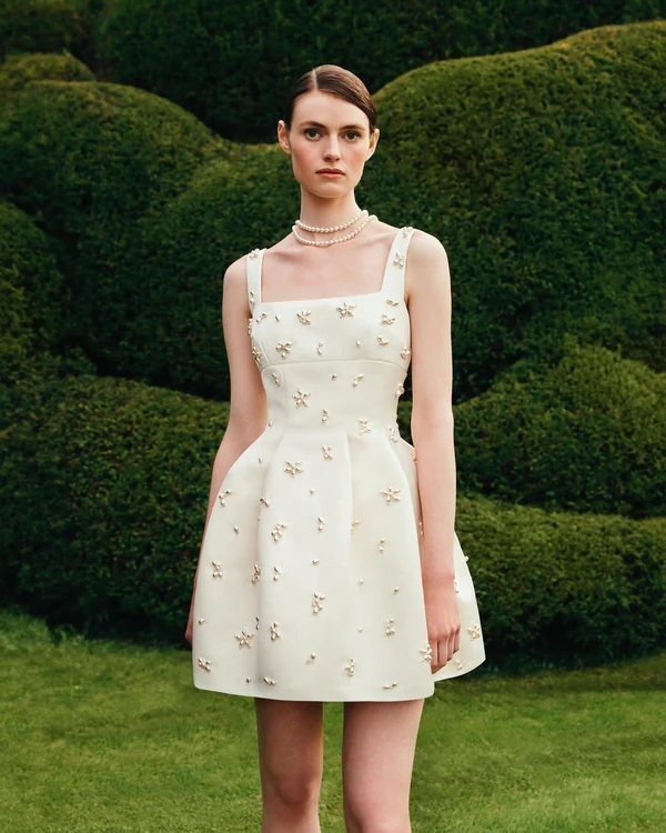16 Best Bridal Designers in the UK