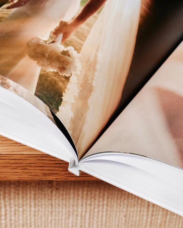 8 DIY Websites to Create a Coffee-Table Worthy Wedding Photobook