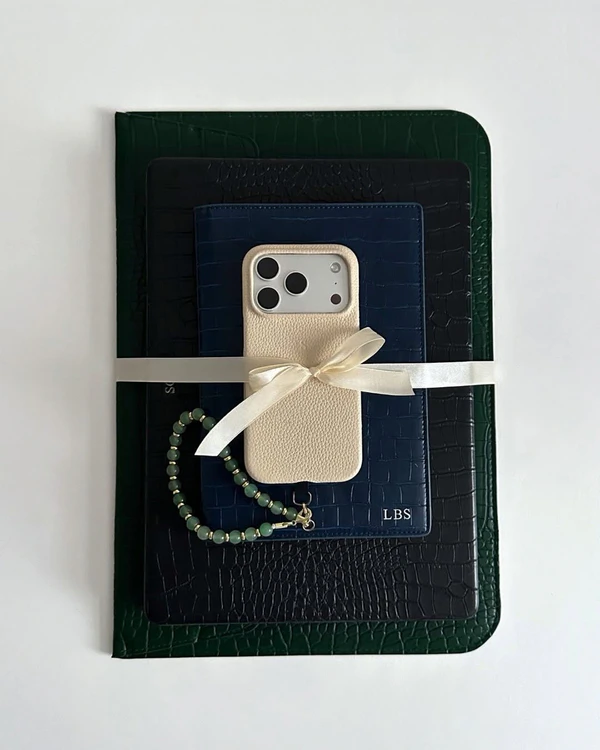 10 Online Boutiques for Custom and Personalized Gifts & Favors