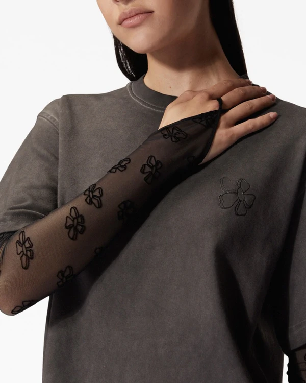 16 Wedding Gloves for Your Flawless Look