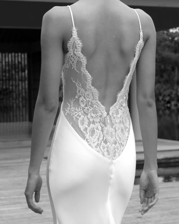 35 Lace Bridal Dresses from the Fall 2026 Collections