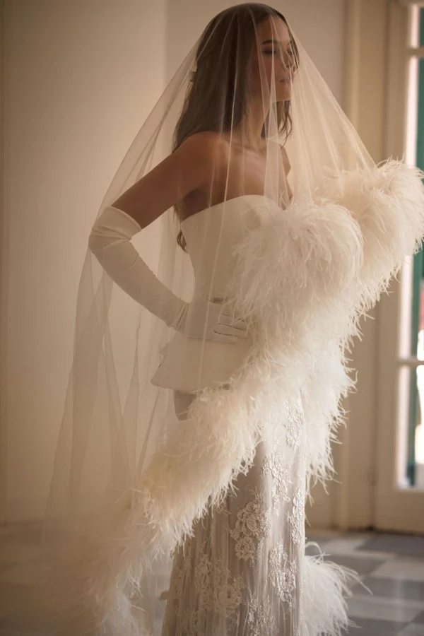 <a href="https://millanova.com/accessories/joely-veil">MILLA NOVA Veil</a>, POA