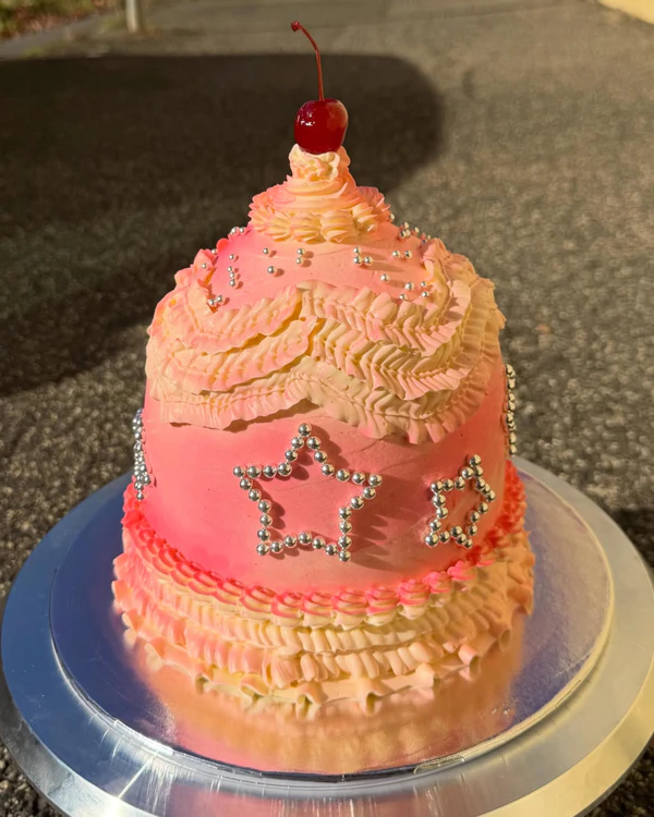 <a href="https://www.instagram.com/p/DaH8dEDktv9/?img_index=2">Lil Choux Choux</a>