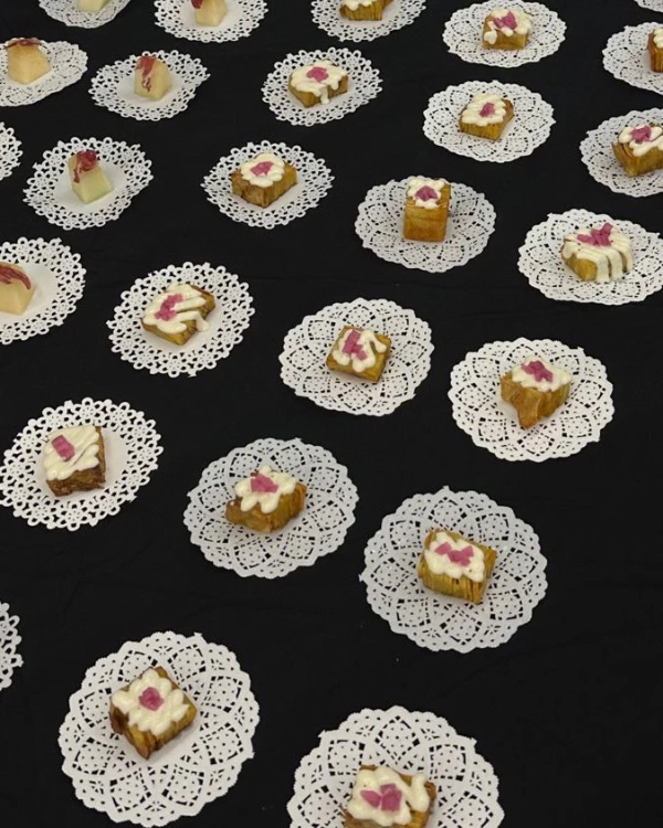 35 Chic Ideas to Style Your Wedding Dessert Tables