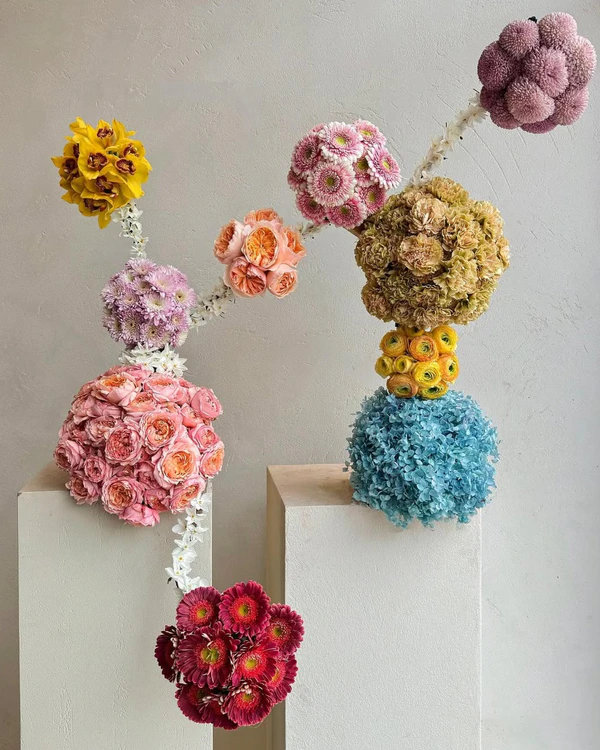 <a href="https://www.instagram.com/p/DVvAptMgrsd/?img_index=1">Gosha Flowers</a>