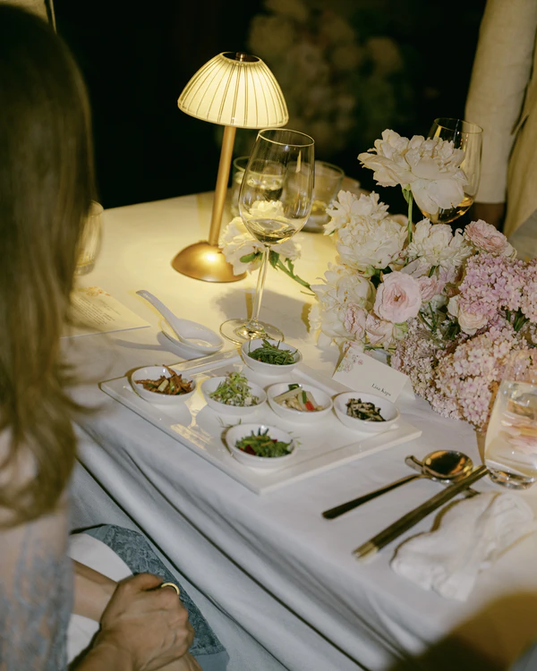 A Pastel-Drenched Chinese Celebration at Amandayan Amid the Mountainscapes of Lijiang