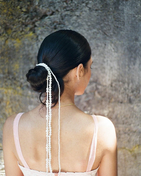 Chignon Hairstyles to Get a Stylish Wedding Look in 2022