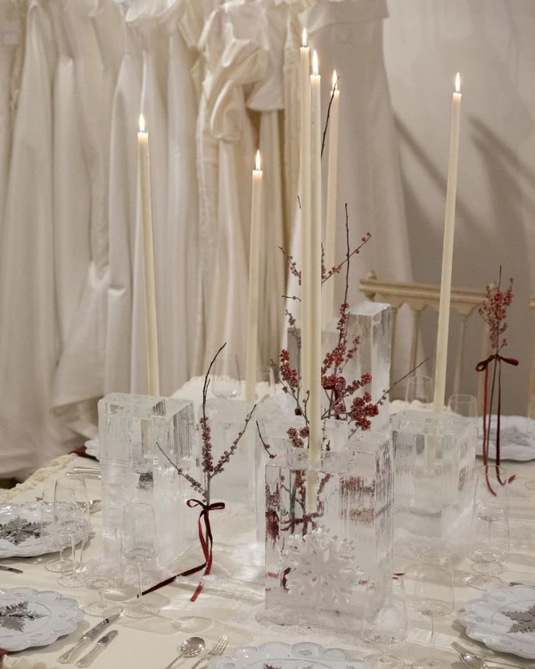 40 Tablescape Ideas for A Winter Wedding