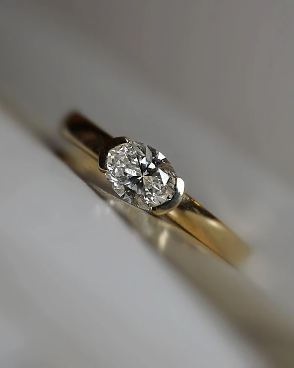 <a href="https://www.instagram.com/eliisemaarjewellery/p/DMbfDHFz4T1/">Eliise Maar</a>