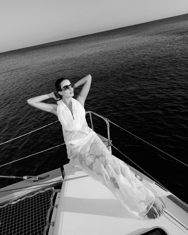 <span>Photography: <a href="https://www.instagram.com/p/C_RTLFnoYN1/?img_index=10">Anna Roussos</a>, <a href="https://www.instagram.com/thanosasfis/">Thanos Asfis</a></span>