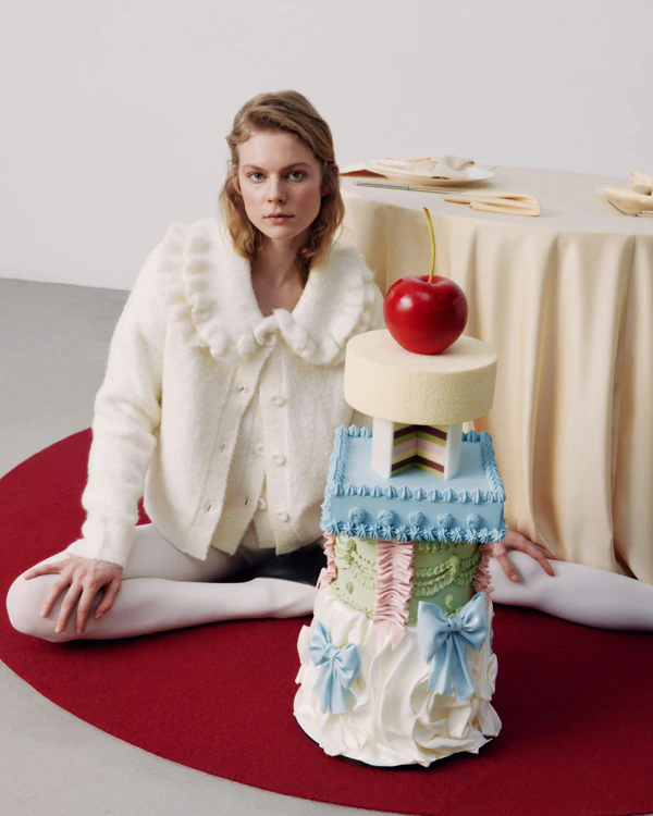 40 Fashionable Food-Infused Wedding Photography Ideas That Serve Style