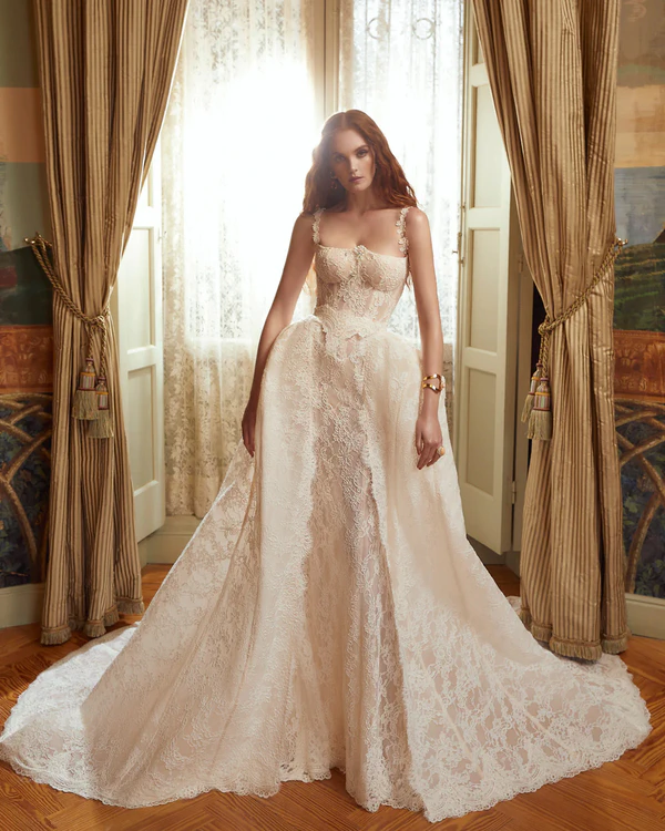 10 Ways to Style-Up Your Wedding Dress from Ceremony to Reception